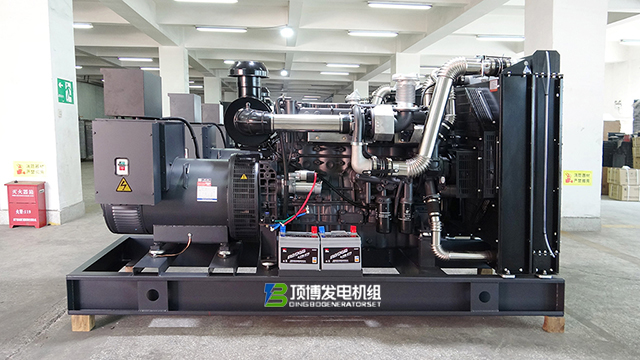 重塑能源格局：柴油發電機組在高溫高濕環境中提供穩定電力，為現代工業注入強勁動力